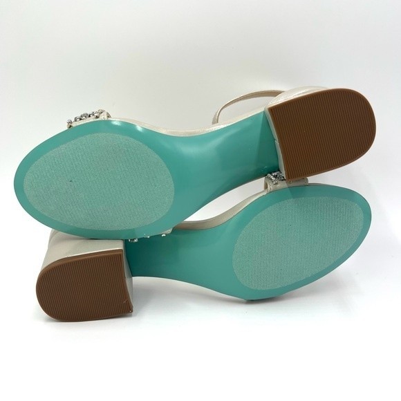 Betsey‎ Johnson Women's Mel Jeweled Jewel Block Heels Sandals Silver Size 6 - Picture 10 of 14